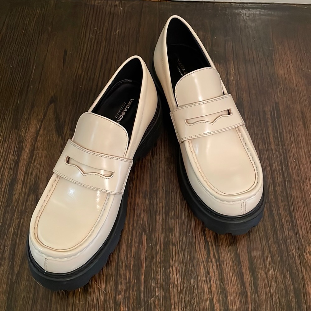 Vagabond Cosmo 2.0 Loafers- off white NWOT